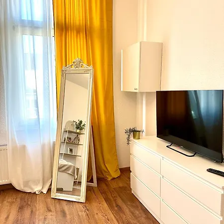 Apartman Modernes Mit Altbau Flair Naehe Messe Duesseldorf