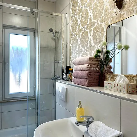 Διαμέρισμα Modernes Mit Altbau Flair Naehe Messe Duesseldorf
