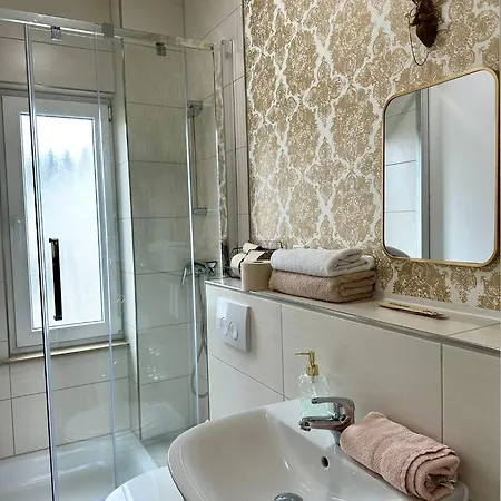 Διαμέρισμα Modernes Mit Altbau Flair Naehe Messe Duesseldorf