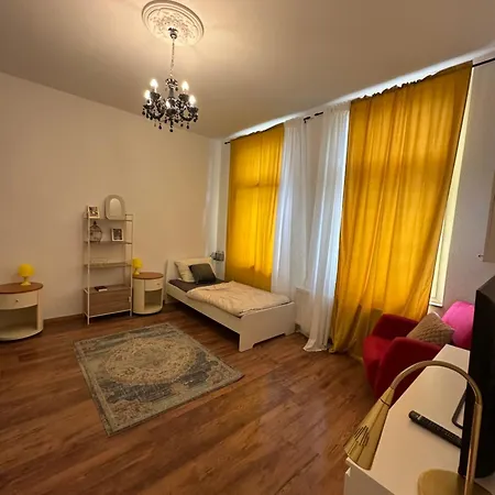 Apartmán Modernes Mit Altbau Flair Naehe Messe Duesseldorf